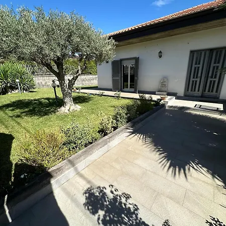 Adriana Alle Pendici Dell'etna Villa *
